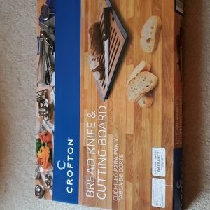 Bread knife and cutting board- great Christmas gift!